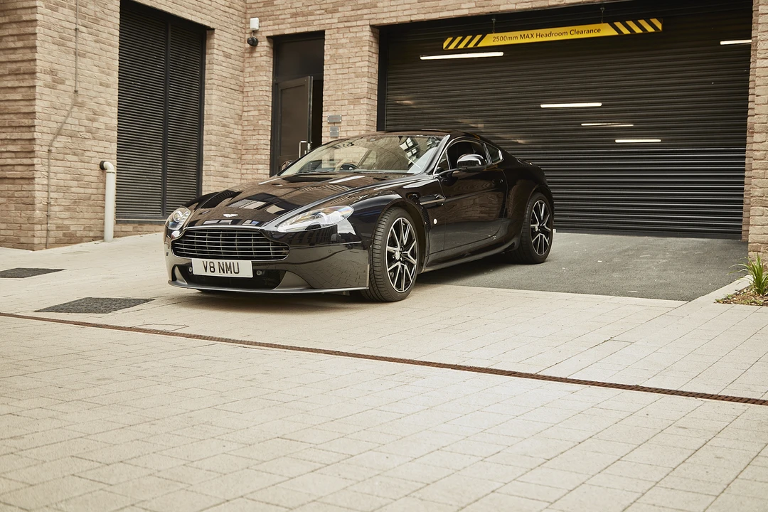 2013 Aston Martin V8 Vantage (2006-2017) - Image 4 of 31