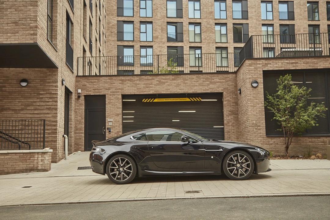 2013 Aston Martin V8 Vantage (2006-2017) - Image 17 of 31