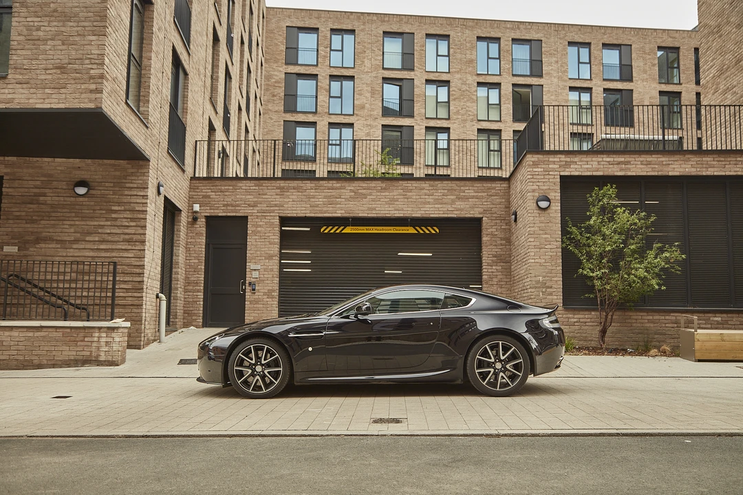2013 Aston Martin V8 Vantage (2006-2017) - Image 13 of 31