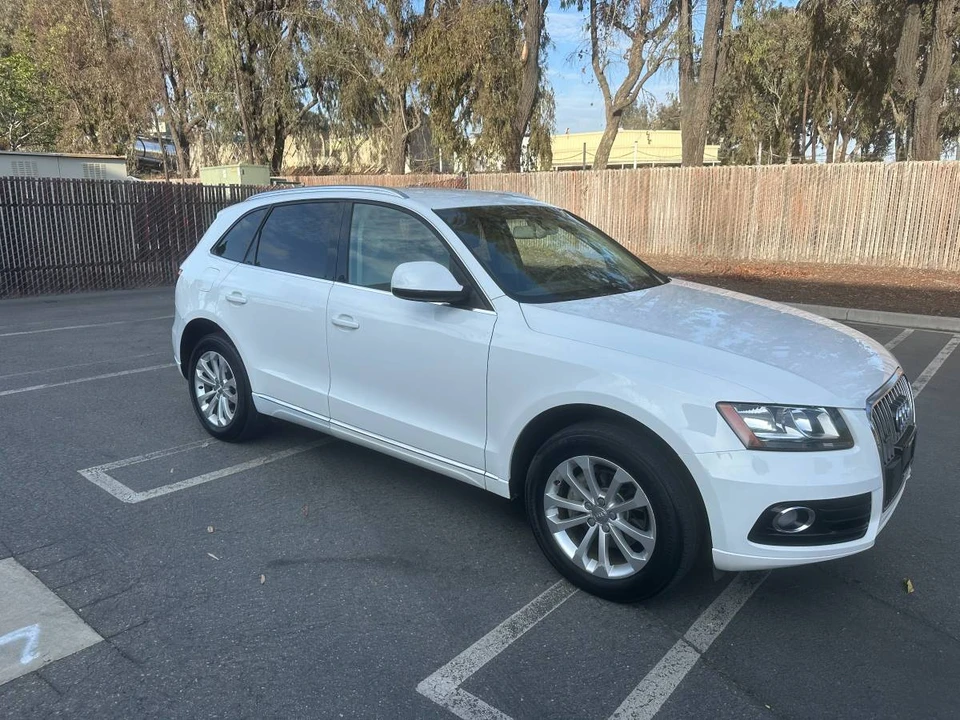 2013 Audi 8R Q5 - Image 2 of 6
