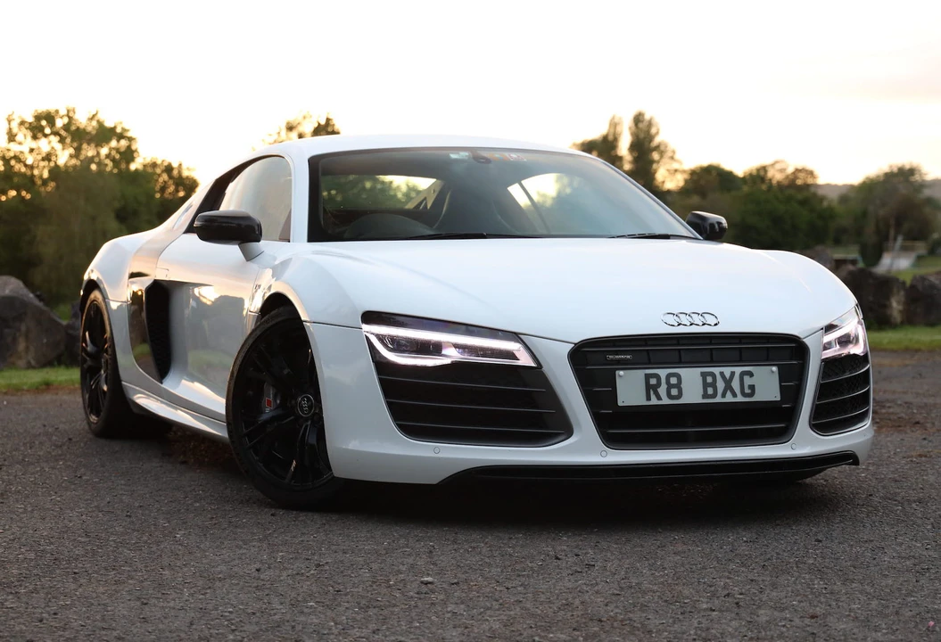 2013 Audi 42 R8 - Image 2 of 31