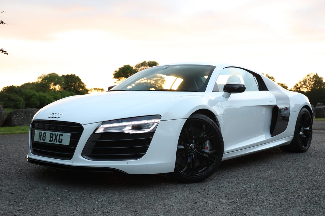 2013 Audi 42 R8 - Image 6 of 31
