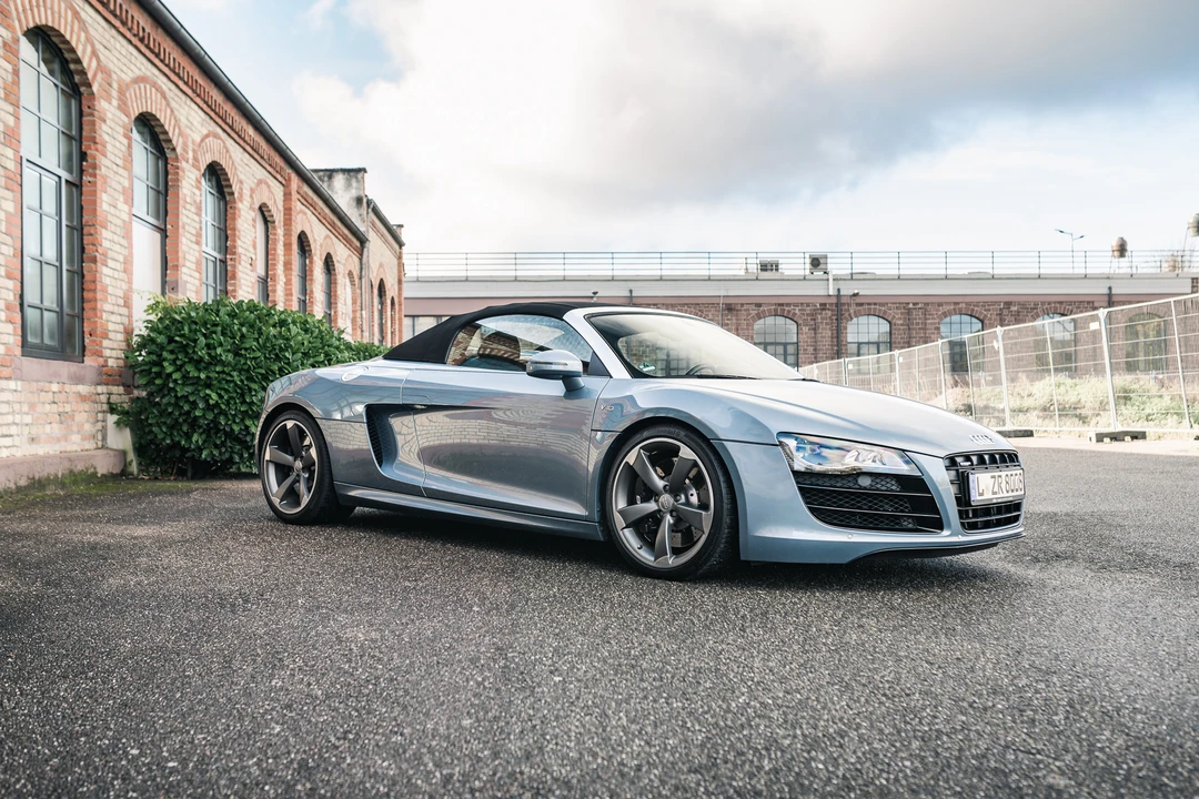 2013 Audi 42 R8 - Image 4 of 31