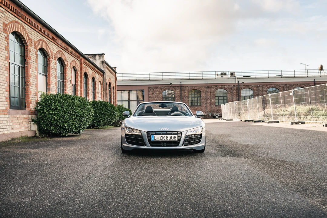 2013 Audi 42 R8 - Image 11 of 31