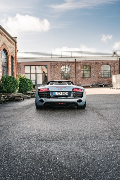 2013 Audi 42 R8 - Image 26 of 31