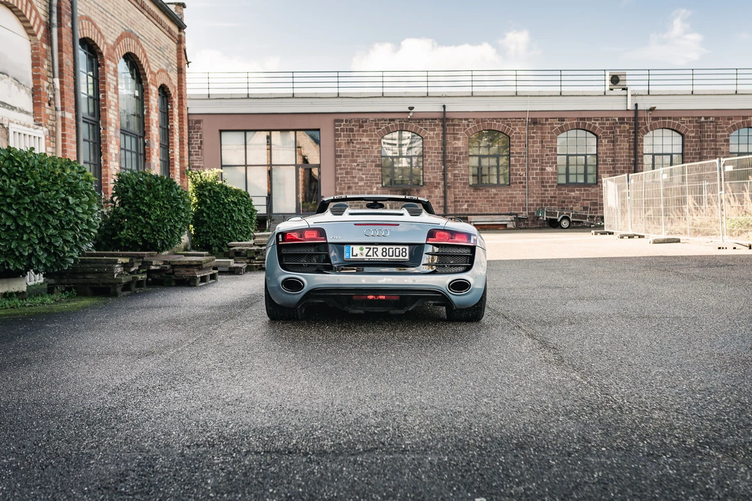 2013 Audi 42 R8 - Image 7 of 31