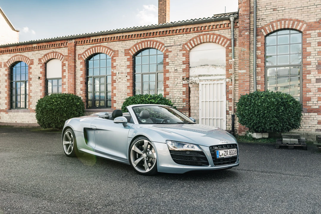 2013 Audi 42 R8 - Image 12 of 31