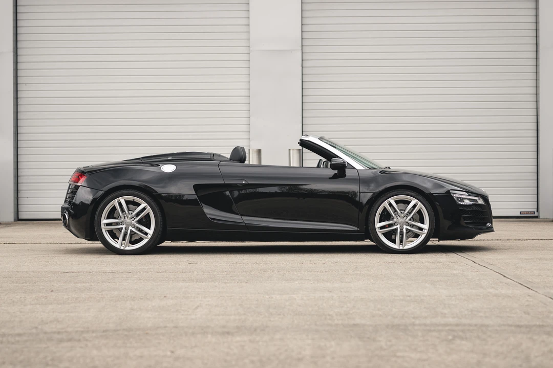 2013 Audi 42 R8 - Image 9 of 31