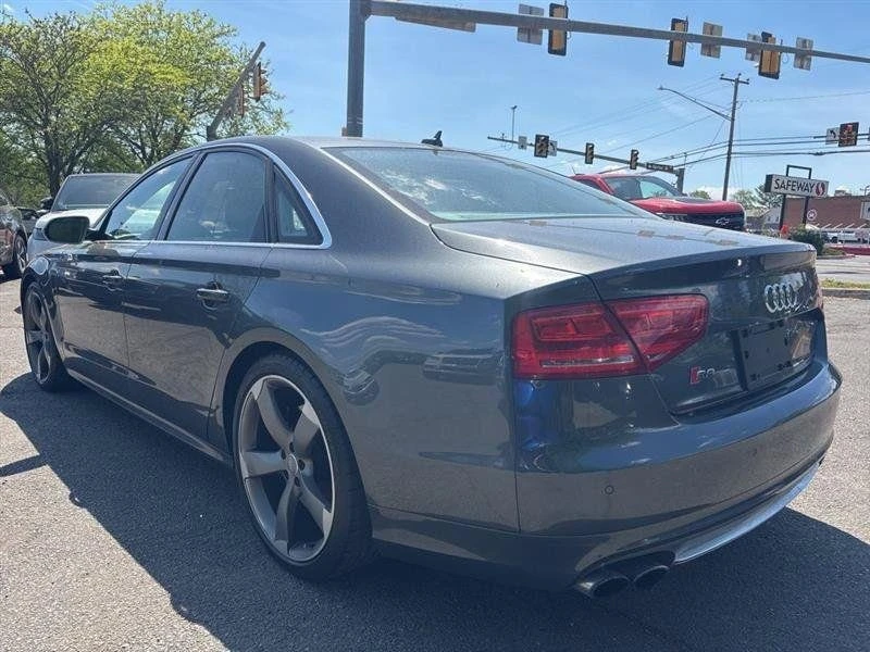 2013 Audi D4 S8 - Image 3 of 20