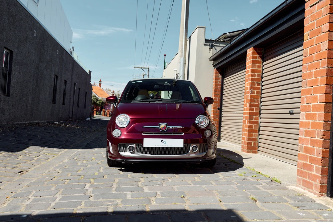 2013 Fiat Abarth 500 - Image 2 of 31