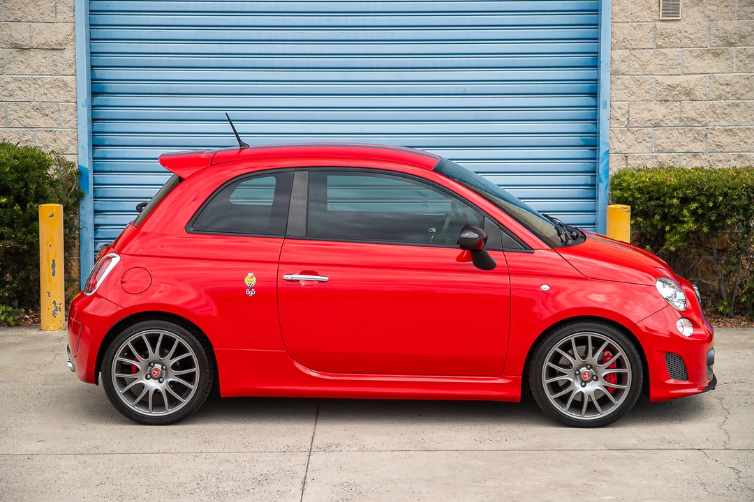2011 Fiat Abarth 500 - Image 17 of 31