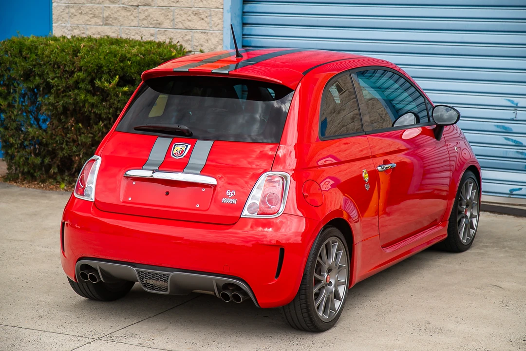 2011 Fiat Abarth 500 - Image 8 of 31