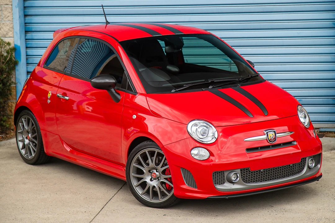 2011 Fiat Abarth 500 - Image 10 of 31