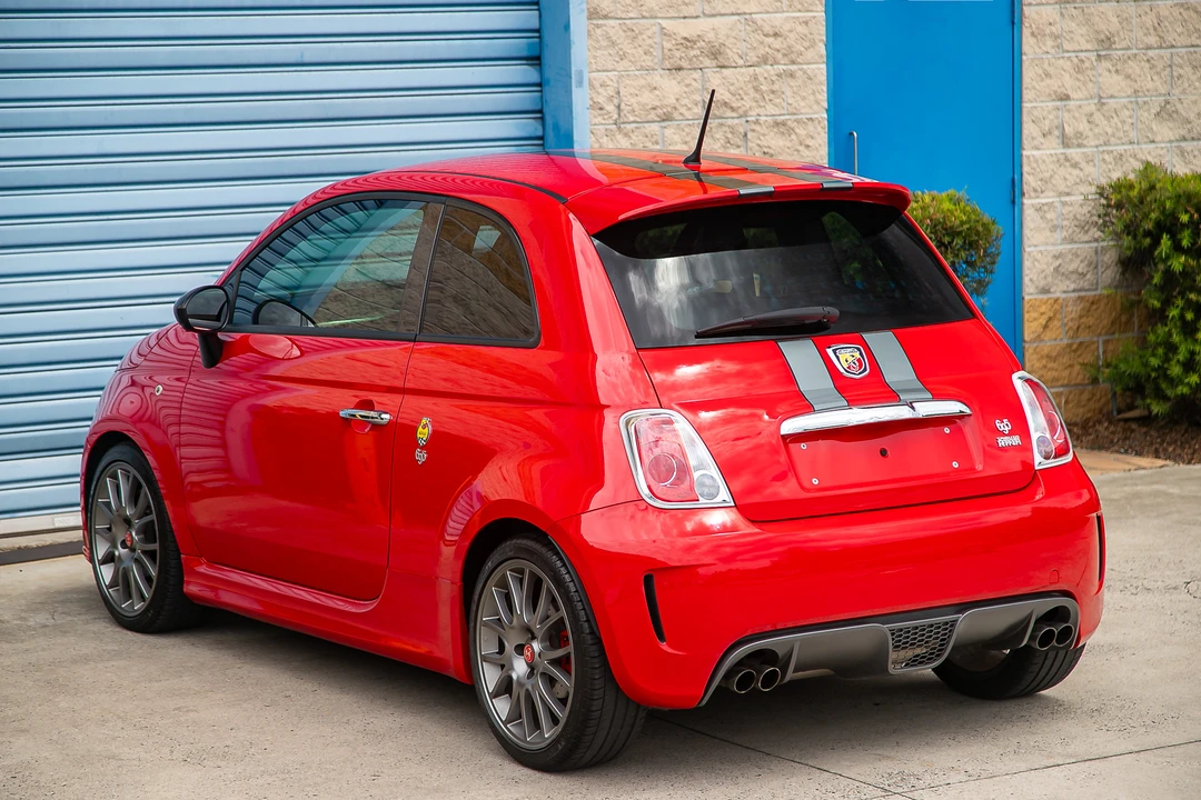 2011 Fiat Abarth 500 - Image 14 of 31