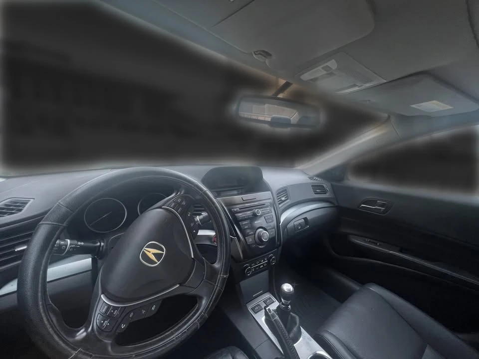 2013 Acura ILX - Image 2 of 4