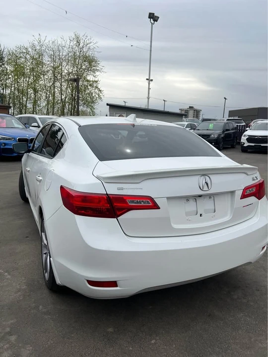 2013 Acura ILX - Image 6 of 14