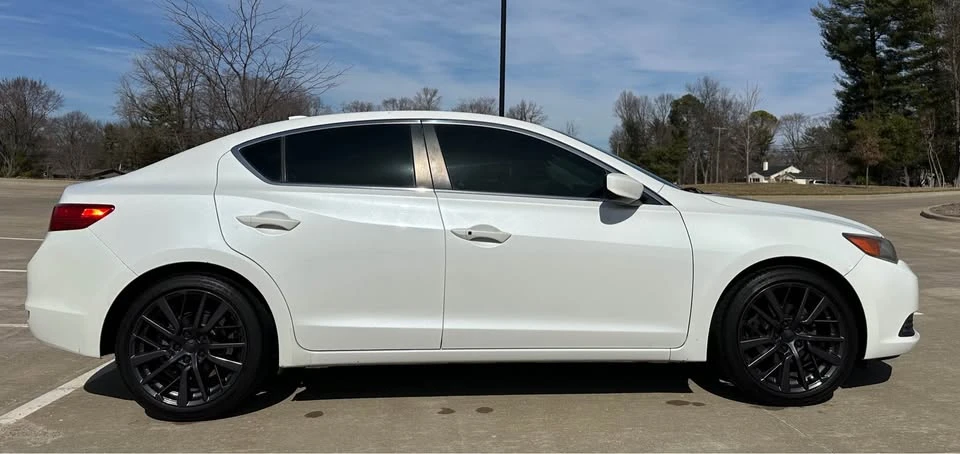 2013 Acura ILX - Image 4 of 13