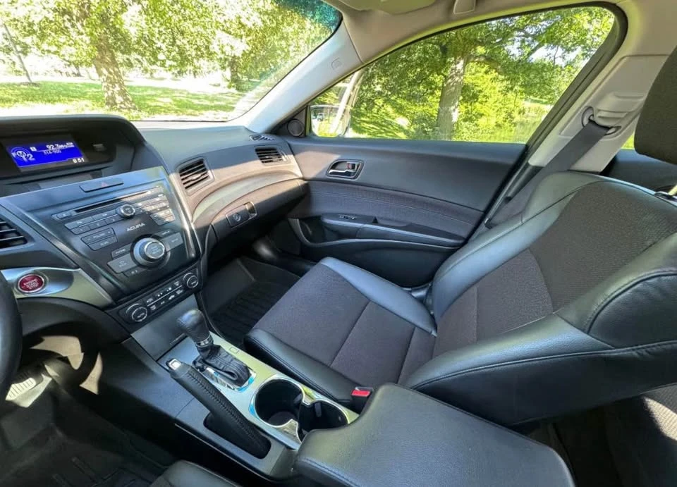 2013 Acura ILX - Image 9 of 13