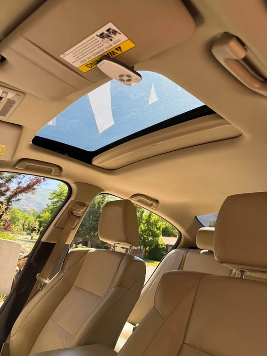 2013 Acura ILX - Image 9 of 16