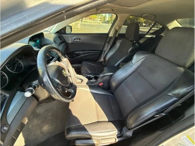 2013 Acura ILX - Image 9 of 11
