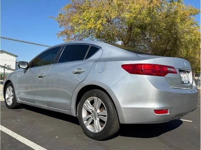 2013 Acura ILX - Image 4 of 11