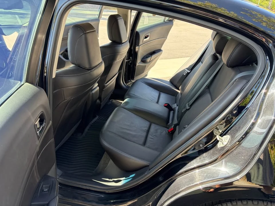 2013 Acura ILX - Image 12 of 17