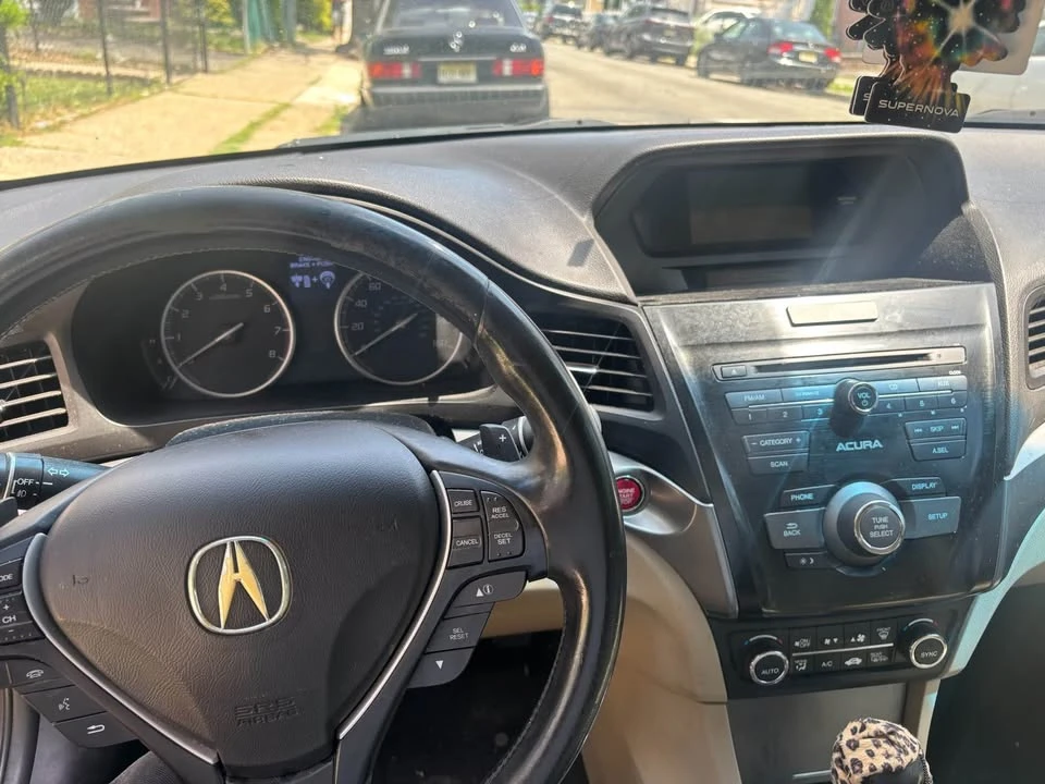 2013 Acura ILX - Image 5 of 7