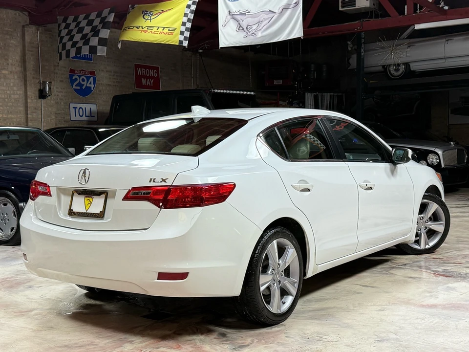 2013 Acura ILX - Image 4 of 21