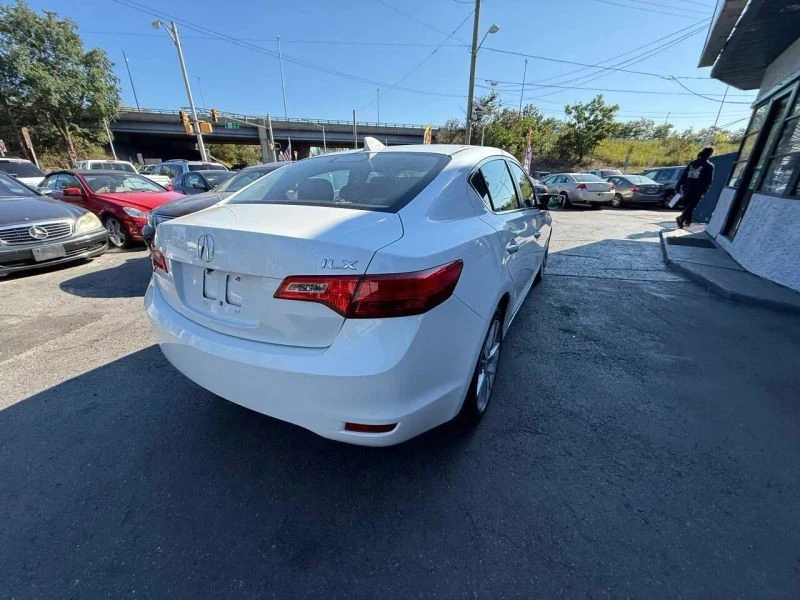 2013 Acura ILX - Image 10 of 12