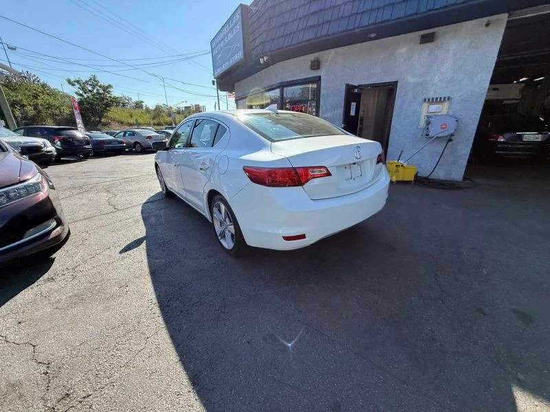2013 Acura ILX - Image 7 of 12