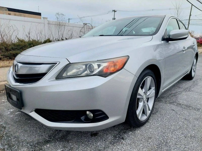 2013 Acura ILX - Image 2 of 12