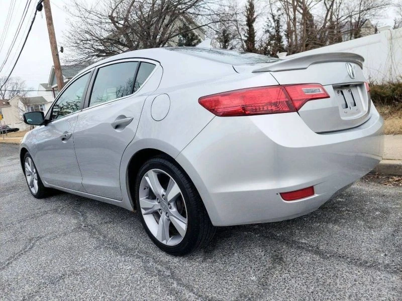 2013 Acura ILX - Image 10 of 12