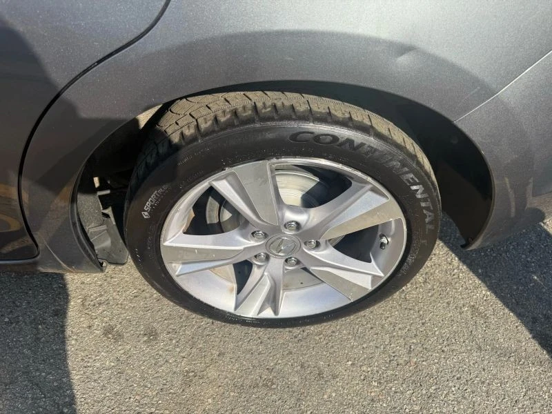 2013 Acura ILX - Image 9 of 12