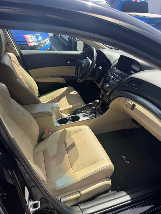 2013 Acura ILX - Image 12 of 17