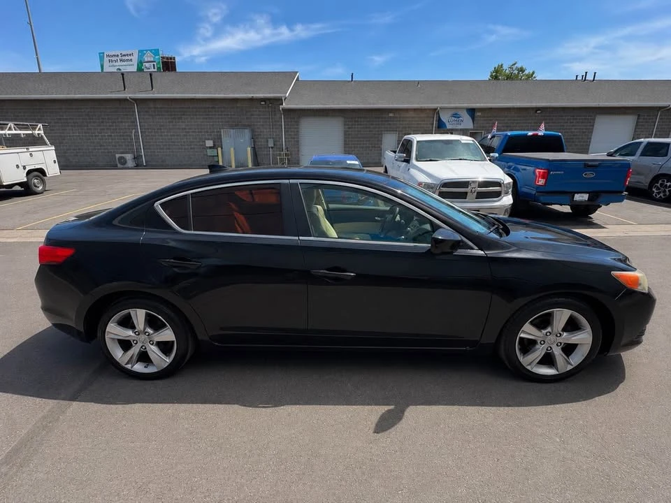 2013 Acura ILX - Image 4 of 17