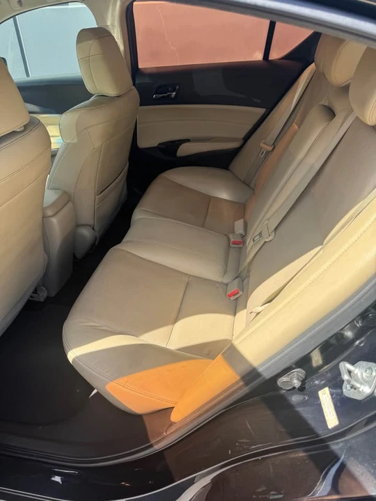2013 Acura ILX - Image 10 of 17