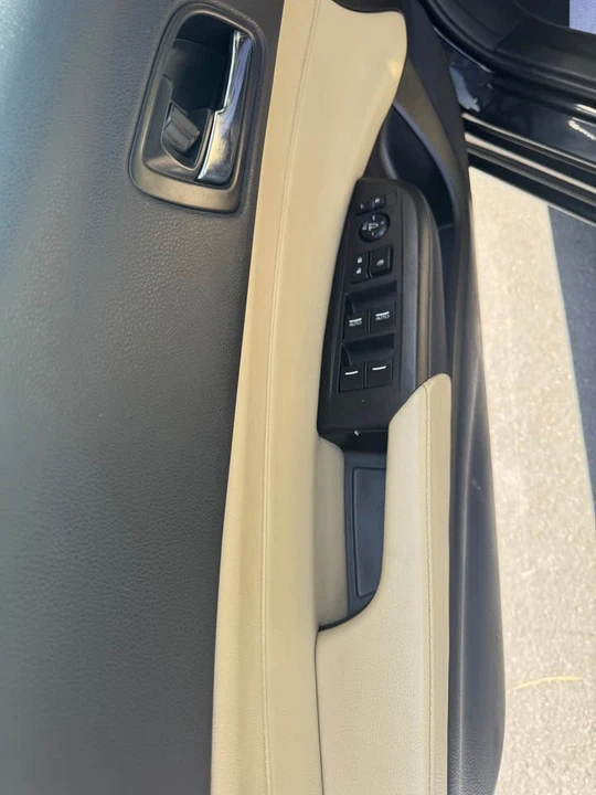 2013 Acura ILX - Image 9 of 17