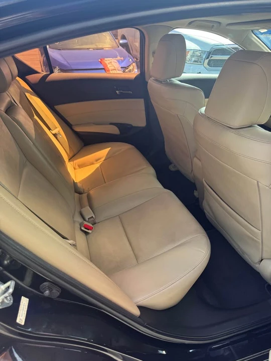 2013 Acura ILX - Image 11 of 17