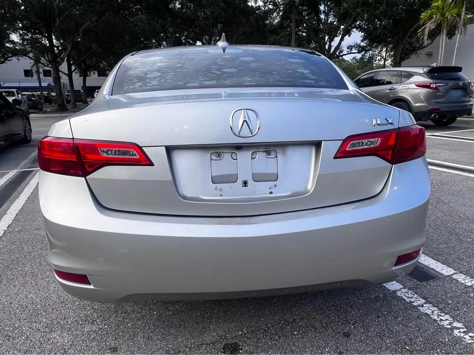 2013 Acura ILX - Image 6 of 12