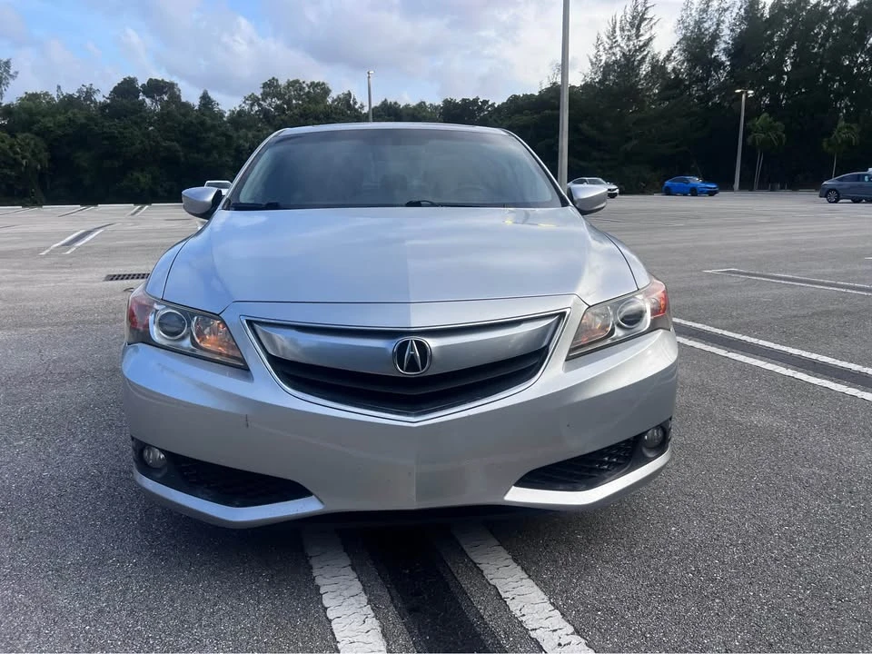 2013 Acura ILX - Image 2 of 12