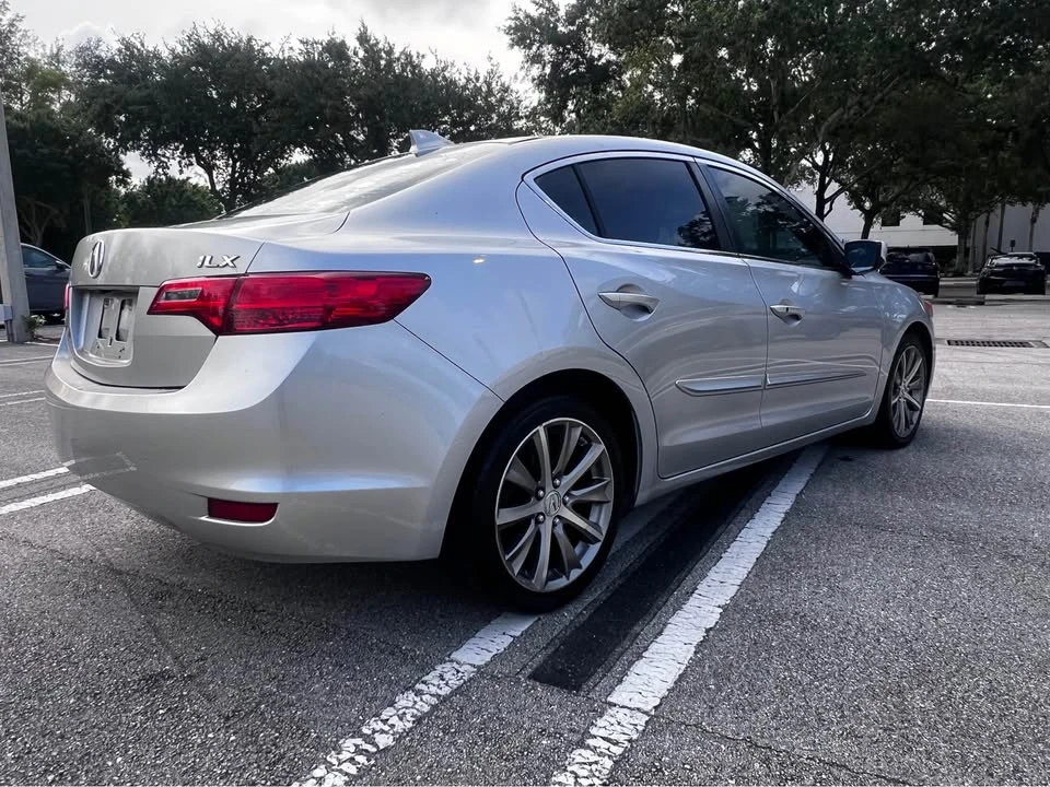 2013 Acura ILX - Image 5 of 12