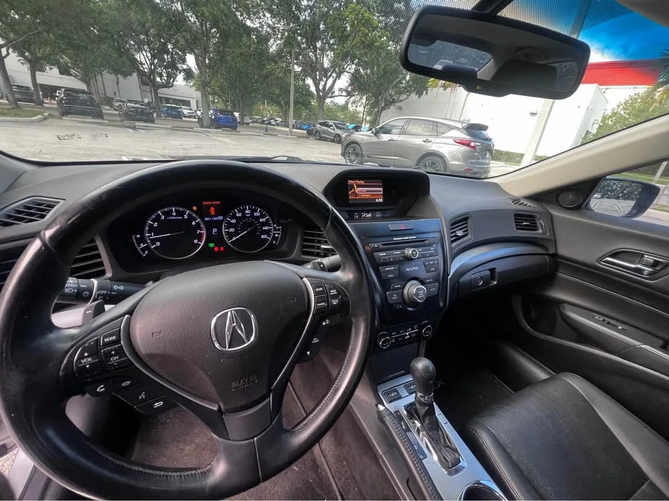 2013 Acura ILX - Image 10 of 12