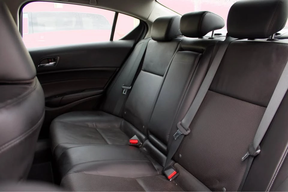 2013 Acura ILX - Image 10 of 18