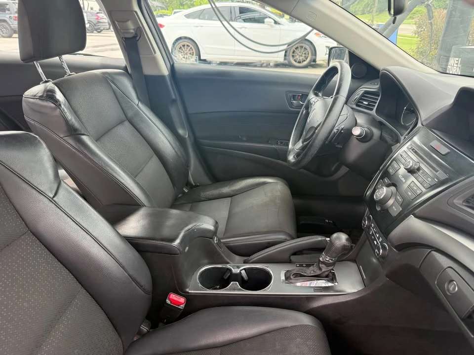 2013 Acura ILX - Image 9 of 14