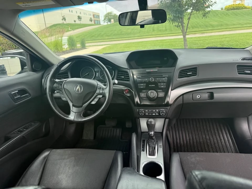 2013 Acura ILX - Image 10 of 14