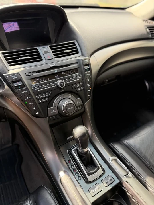 2013 Acura TL 4th Gen - Image 8 of 17