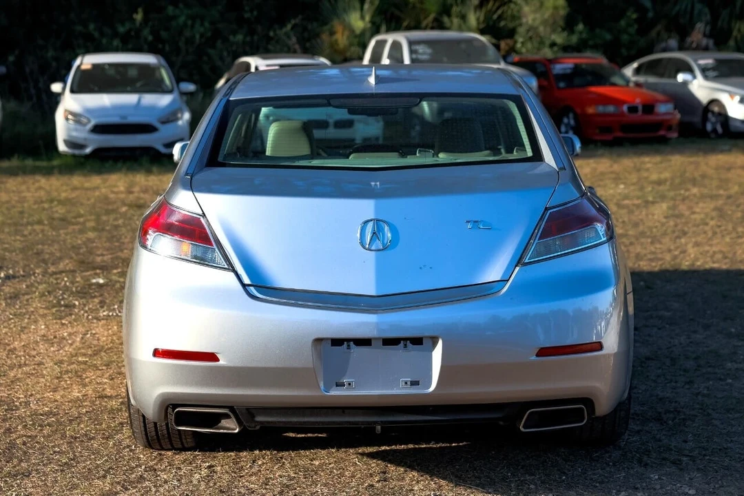 2013 Acura TL 4th Gen - Image 9 of 12