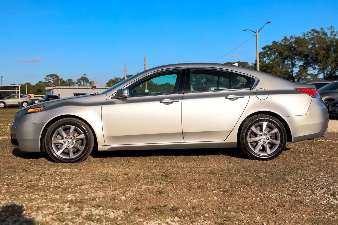 2013 Acura TL 4th Gen - Image 3 of 12