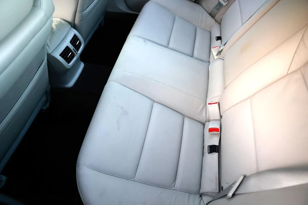 2013 Acura TL 4th Gen - Image 10 of 12