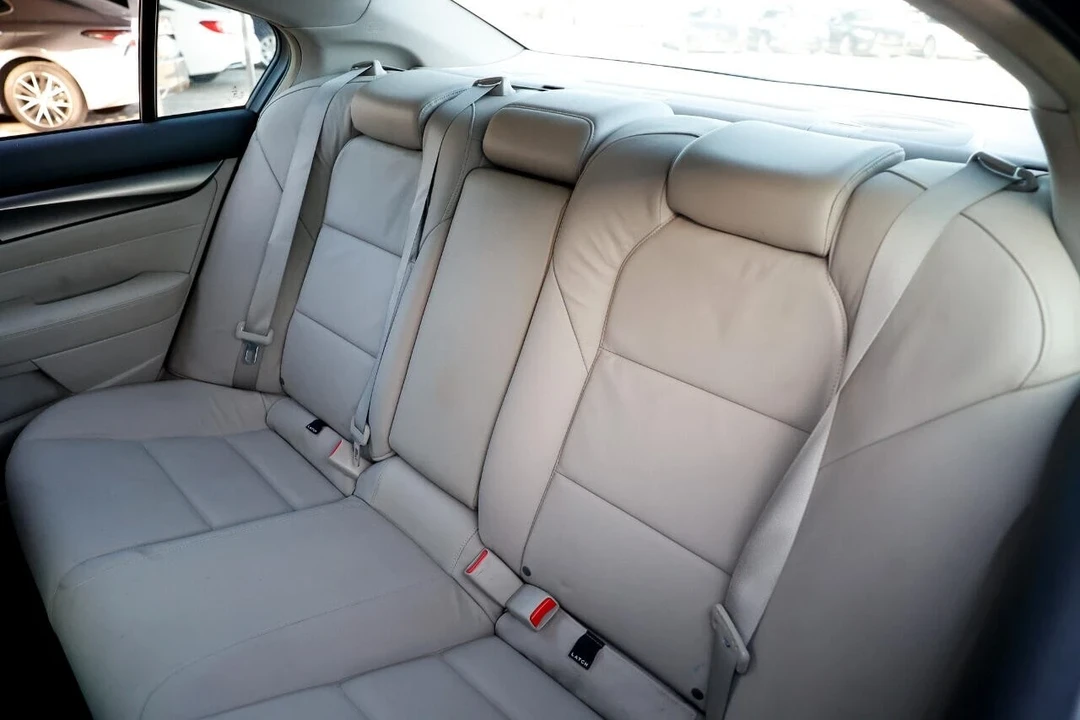 2013 Acura TL 4th Gen - Image 8 of 12